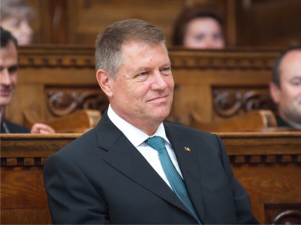 "Majoritatea parlamentară pesedistă se opune reformelor justiţiei"