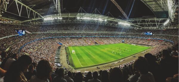 Guvernul german se opune revenirii suporterilor pe stadioane