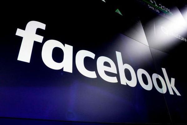 Facebook interzice stereotipurile rasiste la adresa persoanelor de culoare şi evreilor