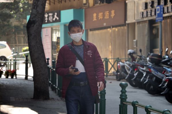 Filipine: Aproape jumătate dintre adulţi au rămas fără locuri de muncă din cauza pandemiei