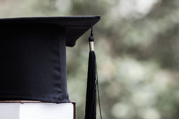 Programul Bursele ANIS 2020 începe mâine