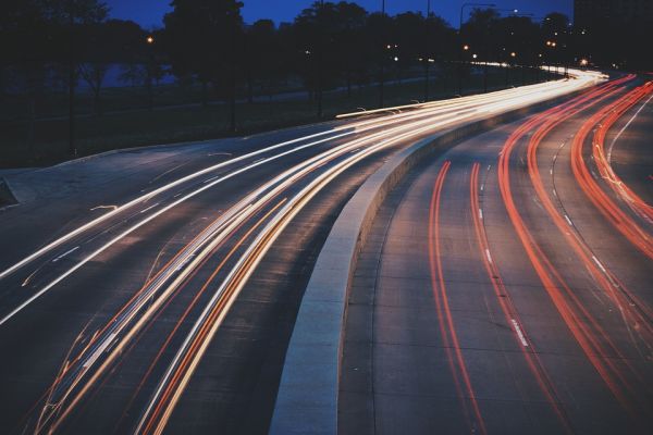 Comisia Europeană a aprobat o investiţie de 875,5 milioane euro pentru autostrada Sibiu-Piteşti