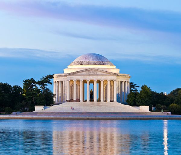 Autorităţile din Washington cer redenumirea unor monumente din cauza legăturilor cu sclavia