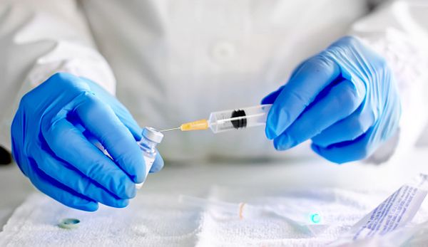 "Pacienţii cronici au nevoie de vaccinuri compensate"