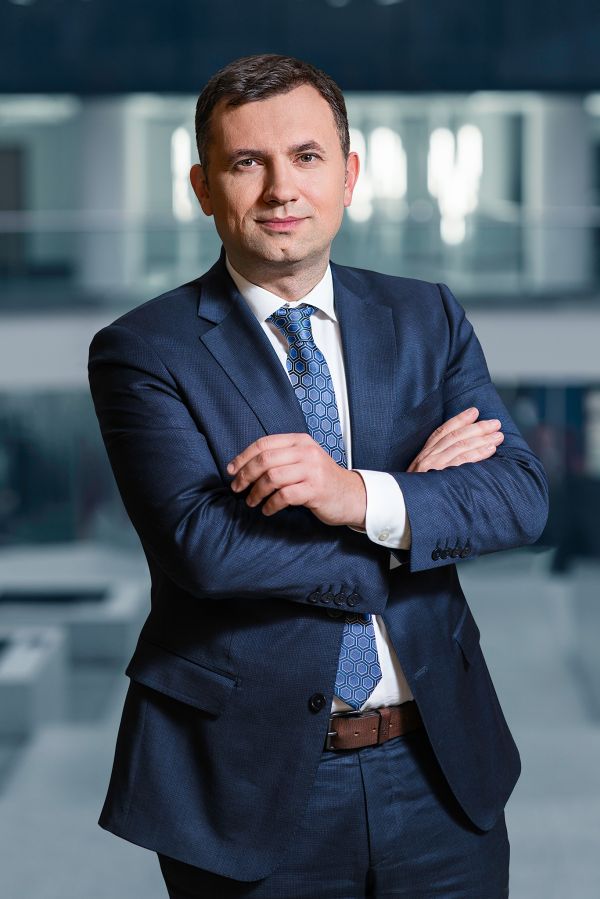 BCR Leasing introduce semnătura electronică pentru clienţii săi