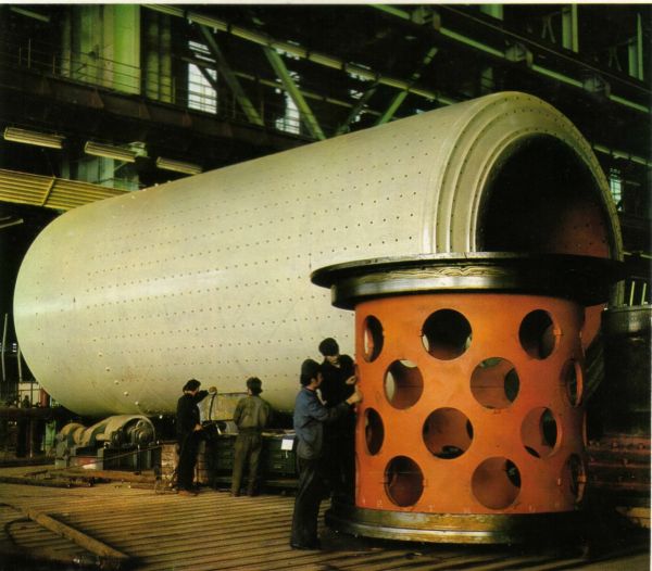 Veniturile din exploatare ale Uzinexport au scăzut cu 66%, în prima jumătate a anului