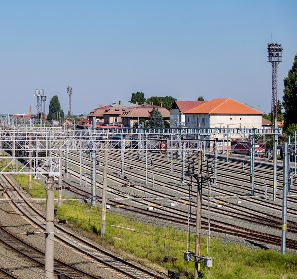 Alstom va furniza soluţii digitale de control al traficului şi lucrări integrate de infrastructură feroviară, între Braşov şi Sighişoara