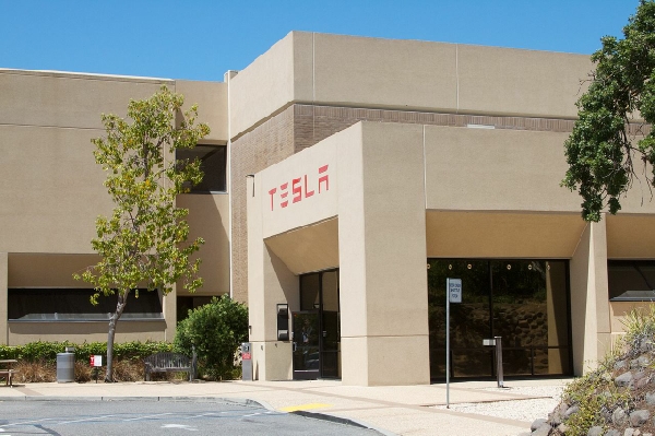 Tesla a dat în judecată guvernul SUA din cauza tarifelor aplicate produselor importate din China