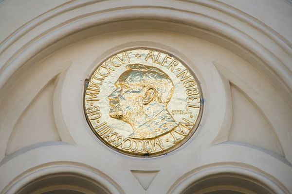 Vladimir Putin a fost propus pentru Premiul Nobel pentru pace 2021