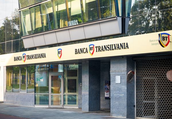 CFO-ul Băncii Transilvania a vândut acţiuni TLV de 0,82 milioane lei