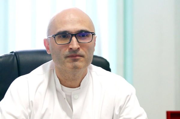 ''Dacă ne menţinem pe 4.000 de cazuri, săptămâna aceasta vom fi nevoiţi să alegem pacienţii''