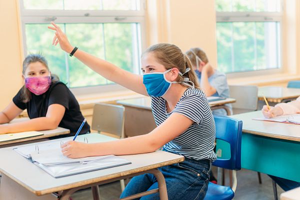 Unităţile de învăţământ din Capitală îşi vor suspenda activităţile faţă în faţă