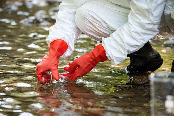 "Japonia ar urma să deverse în ocean apă radioactivă de la Fukushima cu potenţial letal pentru oameni"