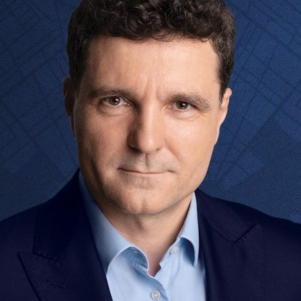 Nicuşor Dan, primarul ales al Bucureştiului, va depune jurământul şi îşi va prelua mandatul azi, la ora 12:00