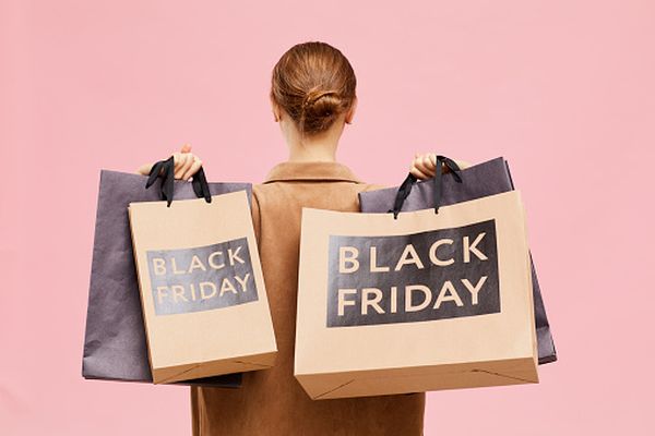 Se estimează consumatori noi în online, categorii noi de produse şi creşteri semnificative