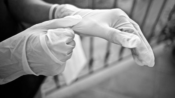 Primele 40.000 de teste rapide pe bază de antigen vor ajunge săptămâna viitoare în spitale