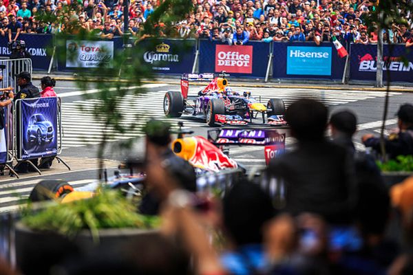 Lewis Hamilton, pozitiv cu covid