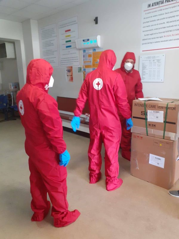 Crucea Roşie va ajuta pacienţii COVID-19 de acasă cu concentratoare de oxigen