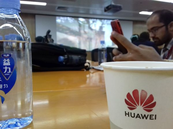 Huawei îşi deschide porţile către toate smartphone-urile cu Android