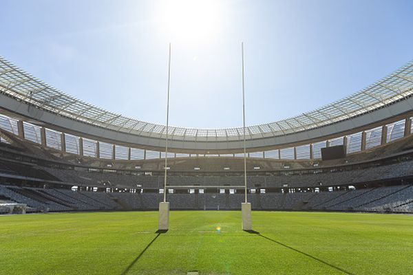 "Deşi este construit ca să fie stadion de antrenament pentru fotbal, va fi de fapt templul rugby-ului românesc"