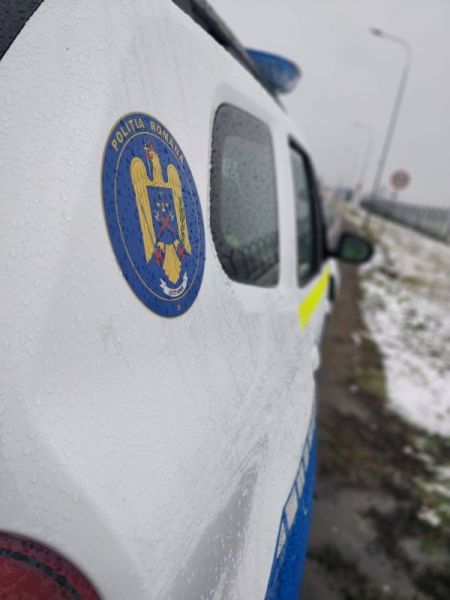 Un primar din judeţul Brăila, cercetat pentru că ar fi împărţit bani alegătorilor