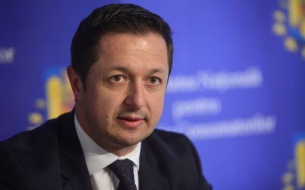 "Sper că Iohannis nu e uituc, a promis că cine câştigă va propune premierul"