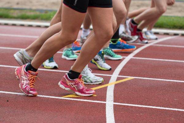 Topuri pe bază de sport, dar şi de... angajament social