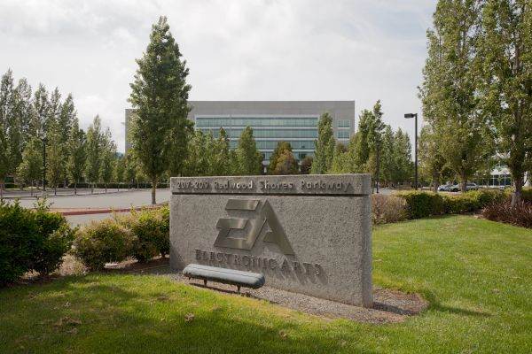 Electronic Arts va cumpăra grupul britanic Codemasters
