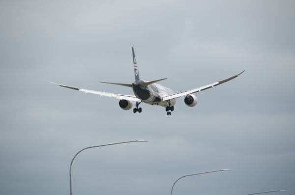 Boeing extinde inspectarea noilor avioane 787 Dreamliner, după descoperirea unor defecte