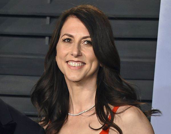 MacKenzie Scott, fosta soţie a lui Jeff Bezos, a donat 4 miliarde de dolari în scopuri caritabile