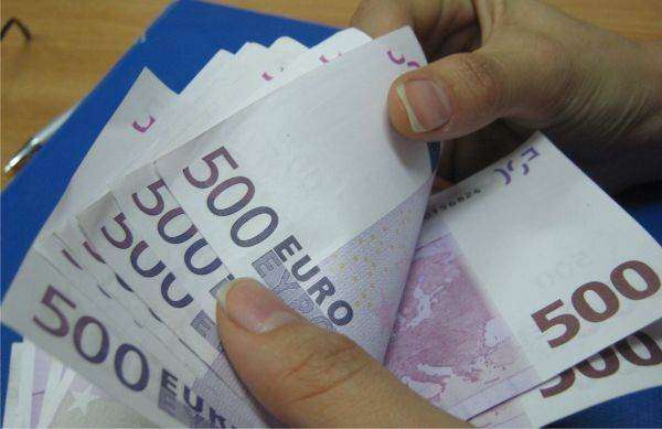 party court ribbon CARTA ALBĂ A IMM-URILOR 2020: CNIPMMR solicită înfiinţarea unui task-force naţional pentru absorbţia fondurilor europene - 17.12.2020 | BURSA.RO party court ribbon CARTA ALBĂ A IMM-URILOR 2020: CNIPMMR solicită înfiinţarea unui task-force naţional pentru absorbţia fondurilor europene - 17.12.2020 | BURSA.RO