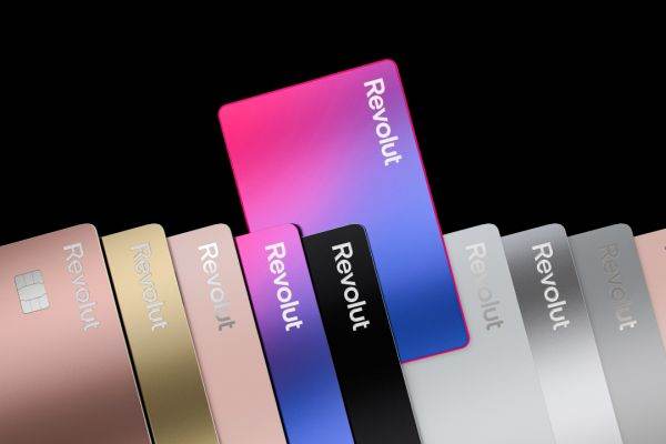 Revolut introduce beneficii noi şi lansează Revolut Plus
