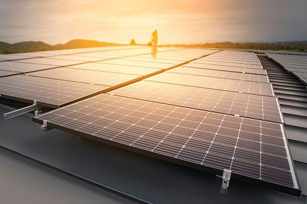 Endesa a finalizat construcţia unei centrale fotovoltaice de aproape 50 MW în Spania