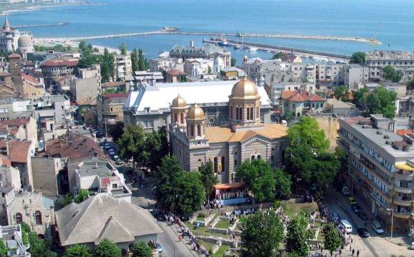 Poliţia din Constanţa a reacţionat după slujba ţinută joi noapte de IPS Teodosie