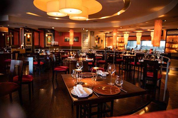 Ajutor de stat de până la 800.000 de euro pentru industria HoReCa