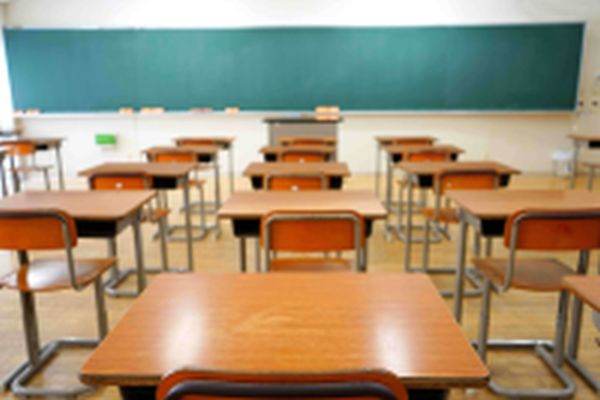 Ungaria redeschide şcolile după o campanie de două zile de testare în masă a personalului din învăţământ