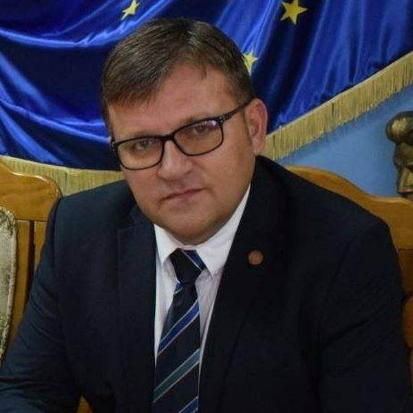 "USR şi PNL au pus la pământ sănătatea şi asistenţa socială din prima lună de guvernare"