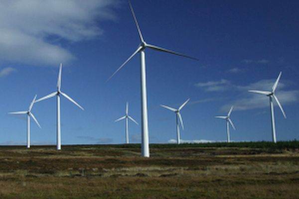 Acţionarii Hidroelectrica au aprobat achiziţia Parcului Eolian Crucea