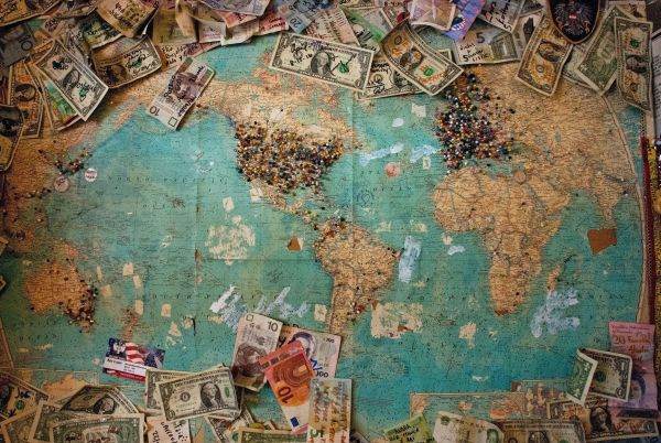 Ştergerea datoriilor europene - între reconstrucţia UE sau recunoaşterea insolvenţei