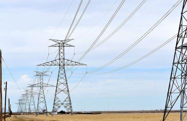 ''Sectorul energetic este de o importanţă majoră pentru economia naţională''