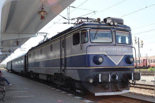Traficul feroviar, blocat pe magistrala 300 Cluj-Napoca - Oradea