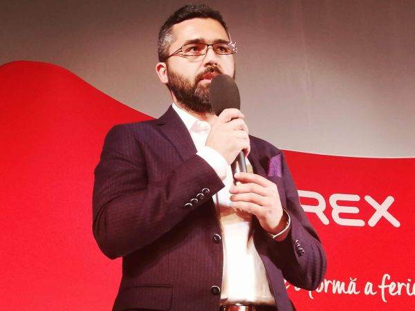 Ionuţ Radu, fondator Librex