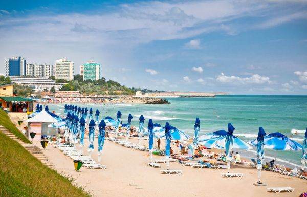 Reduceri de până la 59% la vacanţele pe litoralul românesc pentru vara 2021