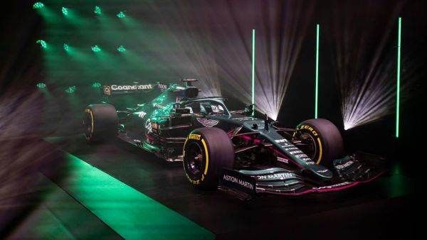 Aston Martin a prezentat primul său automobil de Formula 1 din ultimii 60 de ani