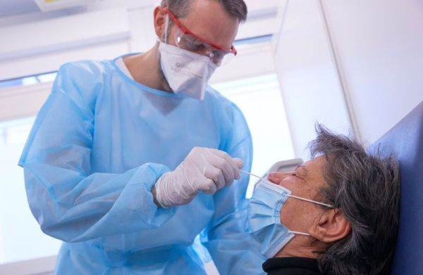 Elveţia oferă teste gratuite pentru depistarea infecţiei cu SARS-CoV-2