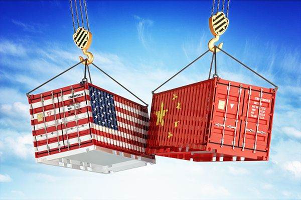 Administraţia Biden prelungeşte excluderile tarifare pentru alte zeci de produse medicale din China