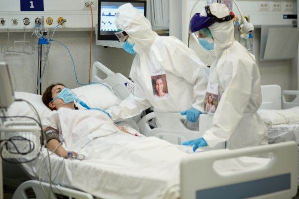 Medicii din mai multe spitale din Ungaria susţin că au ajuns să aleagă ce pacienţi cu COVID-19 internează la terapie intensivă, din lipsă de locuri