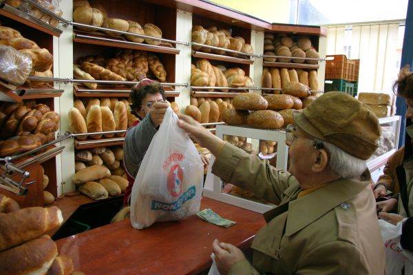 Specialiştii din SUA recomandă ambalarea produselor de panificaţie