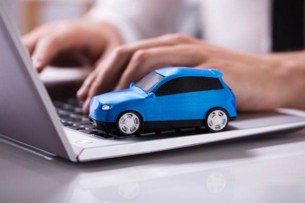 Comerţul online cu piese auto înregistrează o creştere accelerată în ultima perioadă
