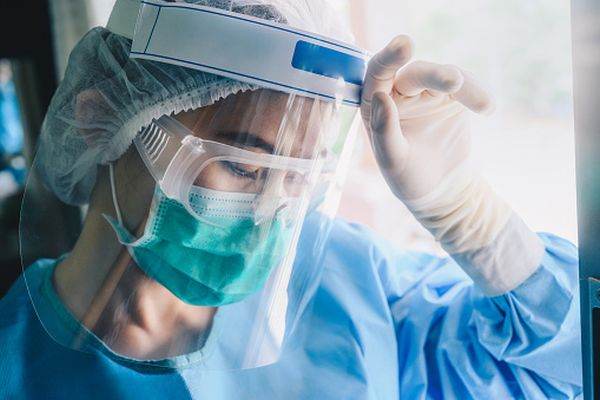 MS anunţă că personalul medical care a activat în cabinetele medicilor de familie în pandemie vor primi stimulentele de risc 